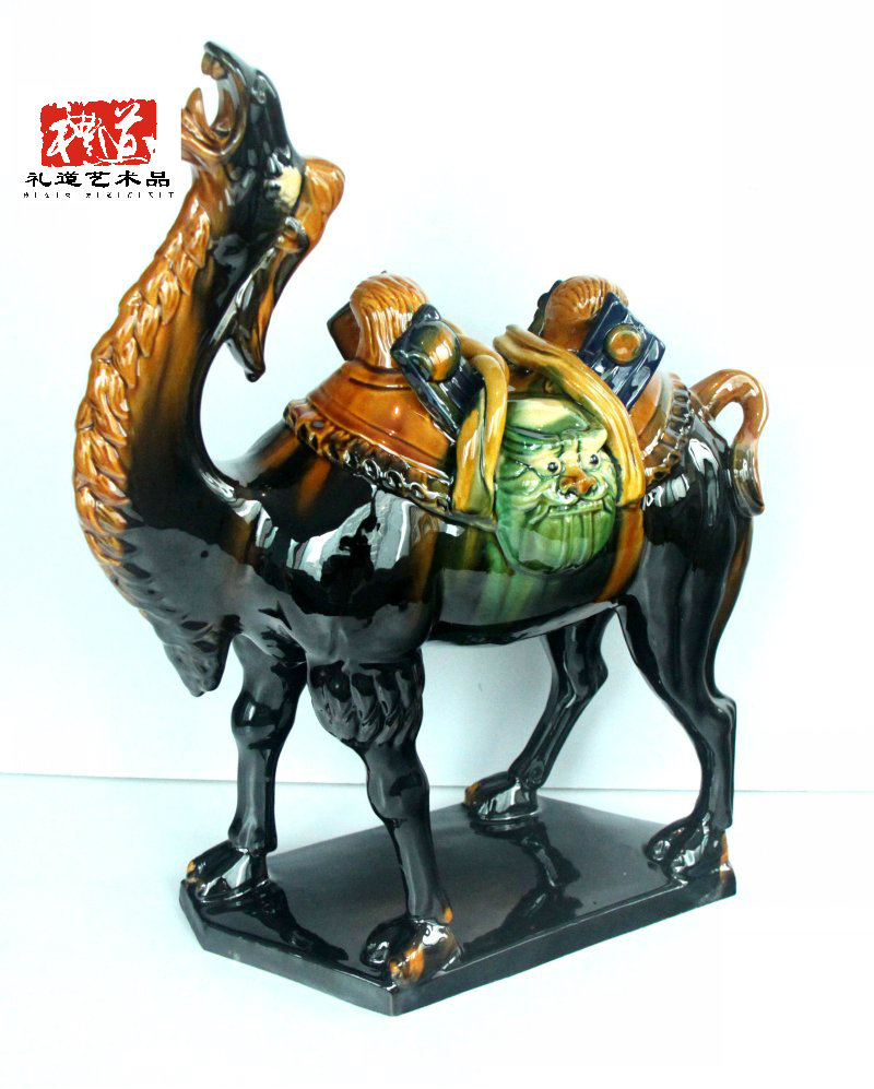 洛陽(yáng)唐三彩鄭州專(zhuān)賣(mài)陶瓷工藝品駱駝